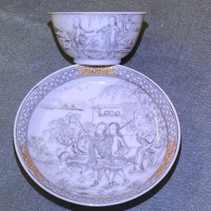 A fine Chinese grisaille cup and saucer with European noblemen, Yongzheng — photo 10