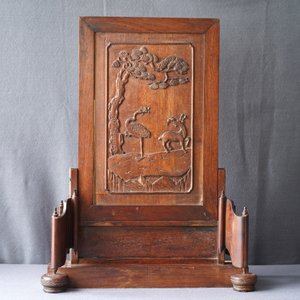 A fine Chinese grisaille 'winter landscape' plaque in a wooden table screen, Republic, 20th C. — 照片 13