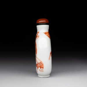 A fine Chinese iron-red 'Zhongkui' snuff bottle, 19th C. — photo 2
