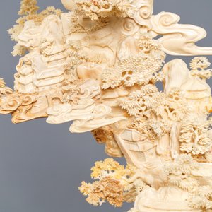 A fine Chinese ivory landscape with a puzzle ball, Canton, ca. 1920 — 照片 6