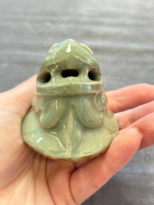 A fine Chinese Longquan celadon 'luduan' censer, Ming — photo 14