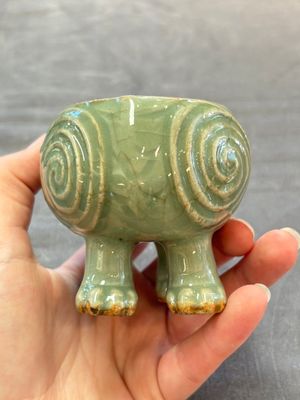 A fine Chinese Longquan celadon 'luduan' censer, Ming — photo 8