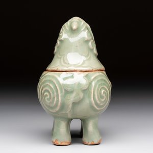 A fine Chinese Longquan celadon 'luduan' censer, Ming — photo 5
