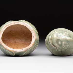 A fine Chinese Longquan celadon 'luduan' censer, Ming — photo 6