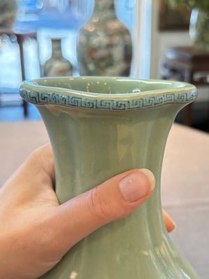 A fine Chinese polychrome celadon-ground 'carp' vase, Qianlong mark and of the period — 照片 11
