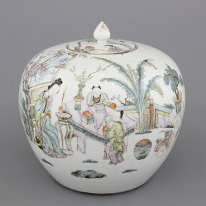 A fine Chinese porcelain Qianjiangcai ginger jar and cover, signed, 19/20th C. — 照片 1