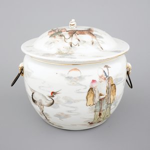 A fine Chinese Qianjiang food bow with cover, depicting Shou Lao and a stork, 19/20th C. — photo 1