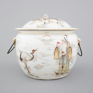 A fine Chinese Qianjiang food bow with cover, depicting Shou Lao and a stork, 19/20th C. — photo 2