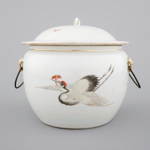 A fine Chinese Qianjiang food bow with cover, depicting Shou Lao and a stork, 19/20th C. — photo 4