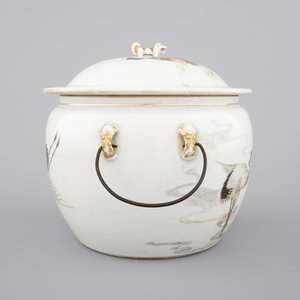 A fine Chinese Qianjiang food bow with cover, depicting Shou Lao and a stork, 19/20th C. — photo 5