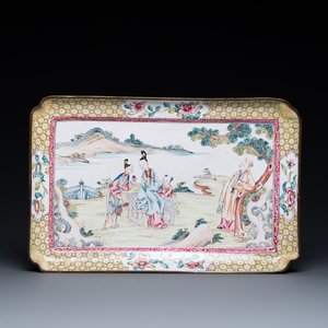 A fine Chinese rectangular Canton enamel dish, Yongzheng — photo 1
