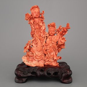 A fine Chinese red coral sculpted group of Guanyin playing the Qin, 19th C. — photo 1
