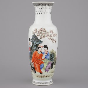 A fine Chinese republic vase, 20th C. — 照片 1