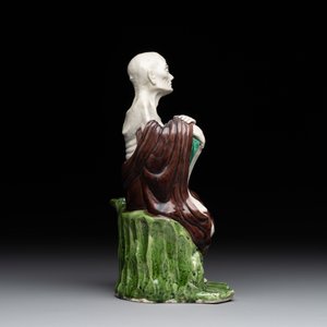A fine Chinese sancai-glazed figure of a Luohan, Qianlong — foto 4