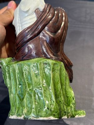 A fine Chinese sancai-glazed figure of a Luohan, Qianlong — photo 9