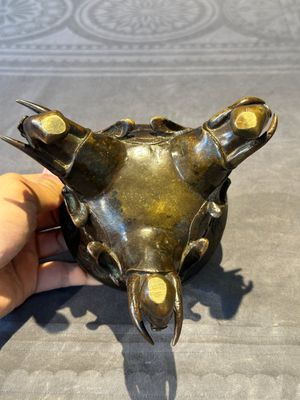A fine Chinese tripod 'elephant' censer and cover, Ming — 照片 19