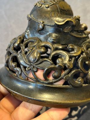 A fine Chinese tripod 'elephant' censer and cover, Ming — 照片 6