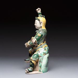 A fine Chinese verte biscuit sculpture of a warrior, 19th C. — photo 2
