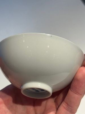A fine Chinese white-glazed cup, Yongzheng mark and of the period — photo 10