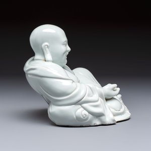 A fine Chinese white-glazed Milefo Buddha, 19th C. — photo 4
