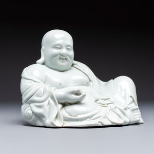 A fine Chinese white-glazed Milefo Buddha, 19th C. — photo 6