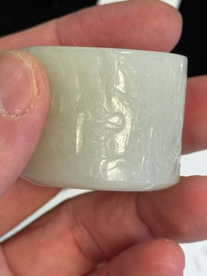 A fine Chinese white jade inscribed archer ring, Zigang 子岡 mark, 18th C. — 照片 15
