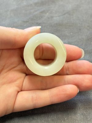 A fine Chinese white jade inscribed archer ring, Zigang 子岡 mark, 18th C. — 照片 9