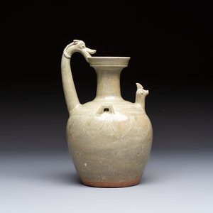 A fine Chinese Yueyao green-glazed chicken-head ewer with dragon-form handle, Southern Dynasties — foto 6