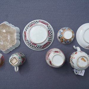 A fine collection of Chinese famille rose tea wares, Yongzheng/Qianlong — 照片 37