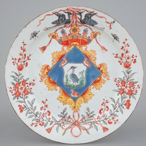 A fine Dutch-decorated armorial blanc de Chine plate, 18th C. — photo 1
