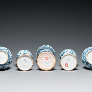 A fine Dutch Delft blue and white five-piece garniture, 1st quarter 18th C. — photo 5