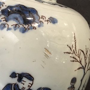 A fine Dutch Delft blue, white and manganese chinoiserie vase, 2nd half 17th C. — 照片 10
