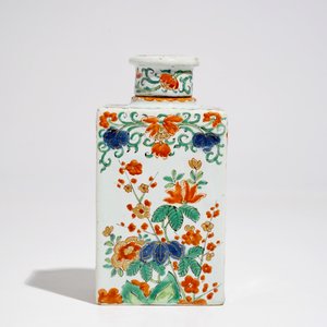 A fine Dutch Delft doré petit feu tea caddy with cover, 1st half 18th C. — photo 2