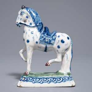 A fine Dutch Delft model of a horse on a ground, 18th C. — photo 2
