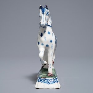 A fine Dutch Delft model of a horse on a ground, 18th C. — photo 3