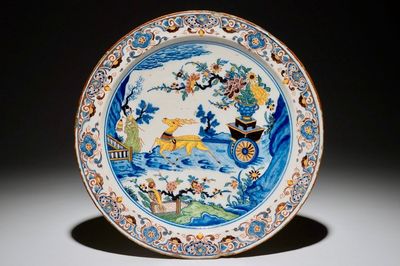 A fine Dutch Delft polychrome chinoiserie dish, 1st half 18th C.
