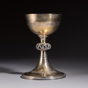 A fine French gilt silver Gothic Revival chalice with a reticulated crown of thorns, late 19/early 20th C. — photo 5