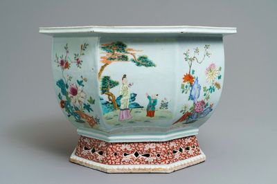 A fine hexagonal Chinese famille rose jardinière, Qianlong