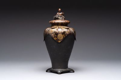 A fine Japanese gilt bronze vase and cover with the tiger taming Arhat, signed Akasofu Gyoko 曉光, Meiji, 19th C.