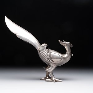A fine Japanese silver phoenix, made by Toshihiko 敏彥造, silver 銀製 mark, Meiji/Taisho, 19/20th C. — photo 5