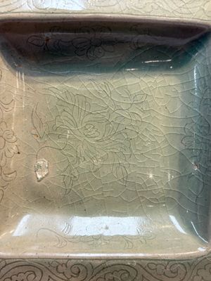 A fine Korean celadon square dish with incised floral design, Goryeo, 12th C. — photo 2