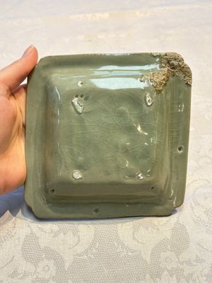 A fine Korean celadon square dish with incised floral design, Goryeo, 12th C. — photo 9