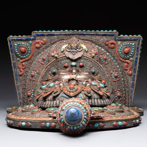 A fine large Nepalese red coral and precious stone-inset brass and silver filigree 'Bhairava' mask, 19th C. — photo 7