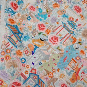 A fine large square Chinese table embroidery with mother of pearl heads, 19th C. — 照片 5