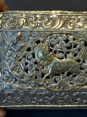 A fine Mongolian parcel-gilt silver 'qilin' box, 18/19th C. — photo 5