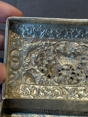 A fine Mongolian parcel-gilt silver 'qilin' box, 18/19th C. — photo 10