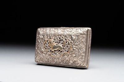 A fine Mongolian parcel-gilt silver 'qilin' box, 18/19th C.