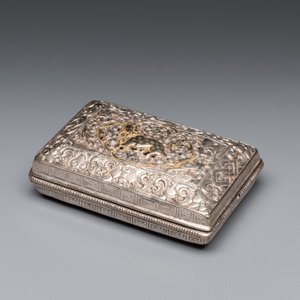 A fine Mongolian parcel-gilt silver 'qilin' box, 18/19th C. — photo 3