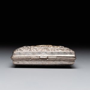 A fine Mongolian parcel-gilt silver 'qilin' box, 18/19th C. — photo 6