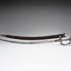 A fine Mughal silver-damascened tulwar with scabbard, India, 19th C. — photo 1